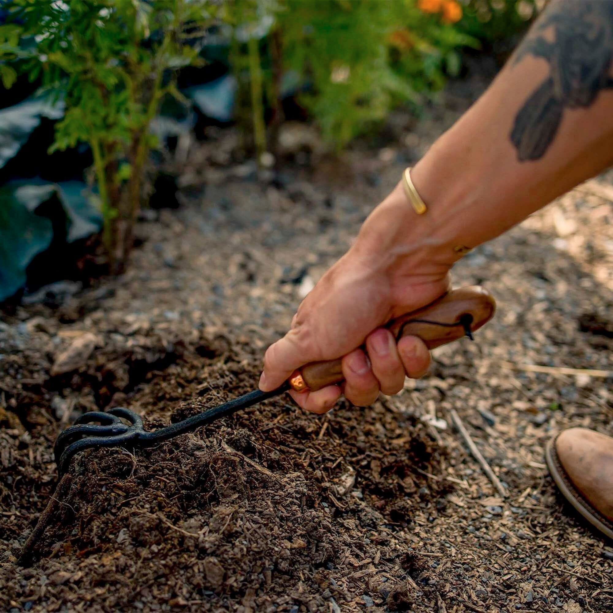 bundle-backyard-gardener-set-3-pc-06-06-GDN-090_Cultivator_PDP_10 Backyard Gardener Set