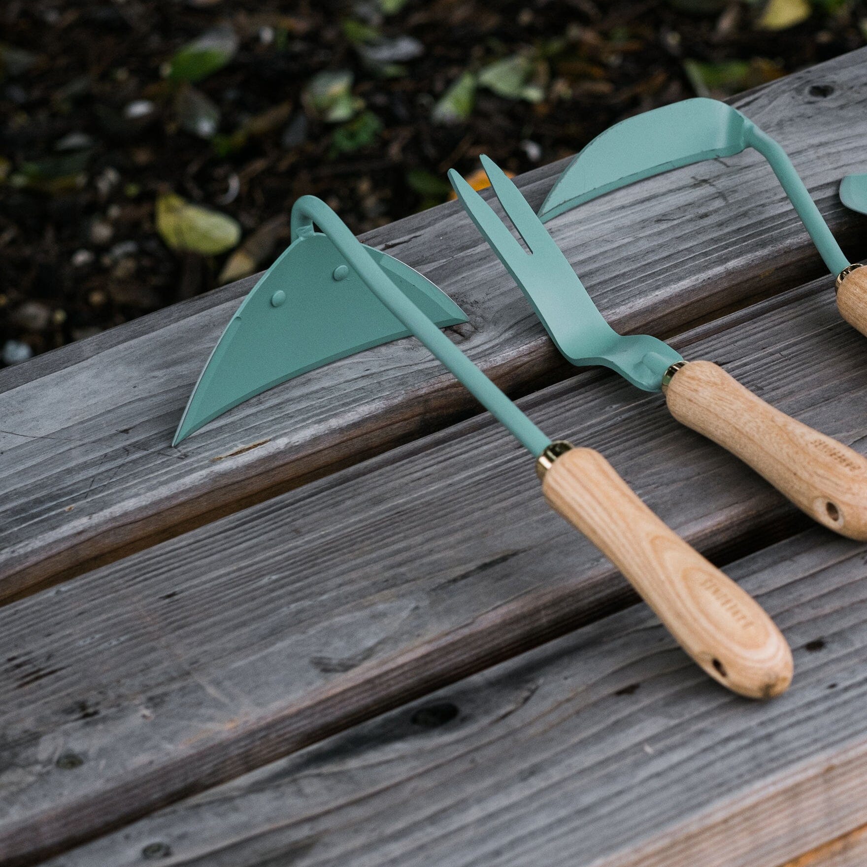 triangle-hoe-08-08-GDN-677_TriangleHoe-AshMint_PDP_05 Triangle Hoe