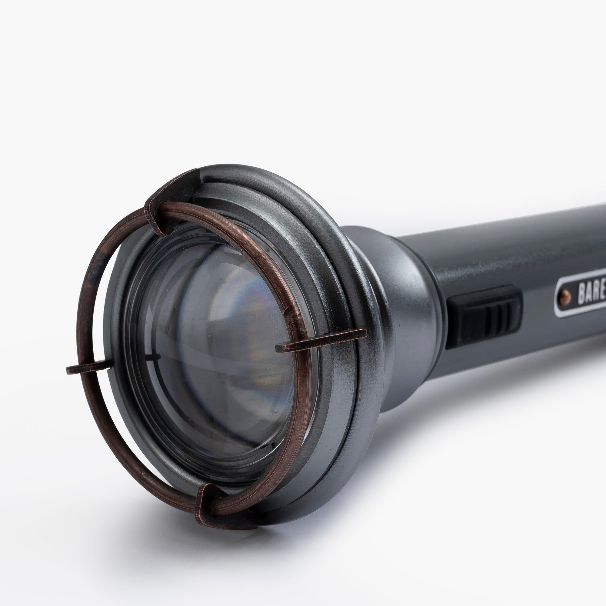 vintage-flashlight-18-18-LIV-257_VintageFlashlight-Gunmetal_PDP_02 Vintage Flashlight