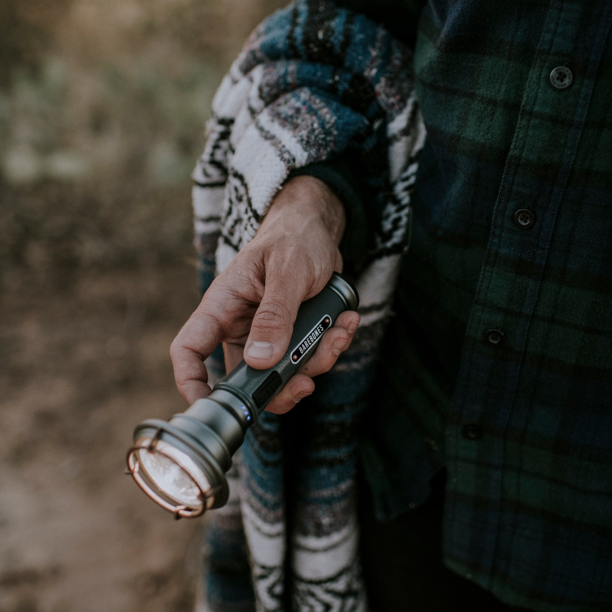 vintage-flashlight-19-19-LIV-257_VintageFlashlight-Gunmetal_PDP_04 Vintage Flashlight